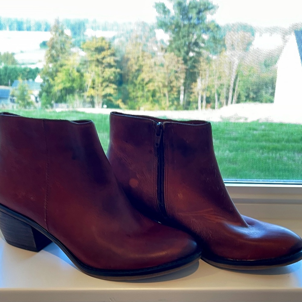 Naturalizer Booties